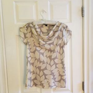 Banana Republic leaf print cap sleeved top
